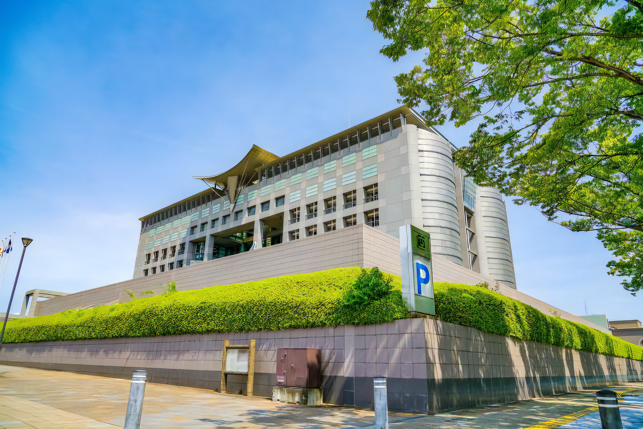 クローバープラザ